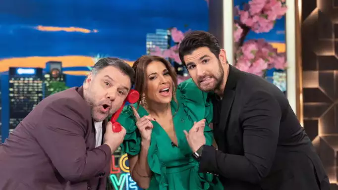The 2Night Show: Αυτοί είναι οι αποψινοί καλεσμένοι του Γρηγόρη Αρναούτογλου