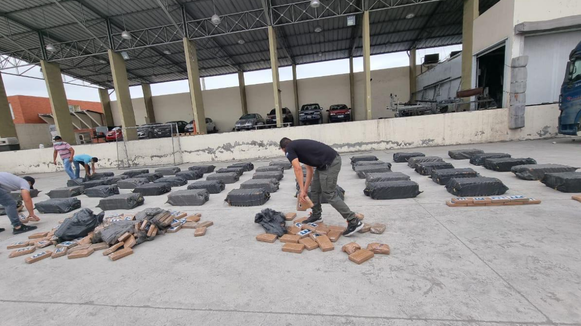 Ισημερινός: Κατάσχεσαν 8,8 τόνους κοκαΐνης με προορισμό το Βέλγιο – Πρόκειται για 90 εκατομμύρια δόσεις