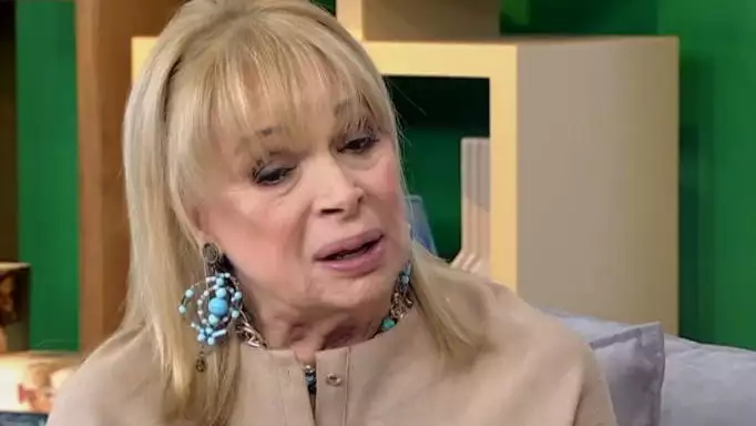 Άννα Φόνσου: «Θέλω να μπορούν να παντρεύονται οι ομοφυλόφιλοι – Τα παιδιά στο σχολείο θα συναντήσουν δυσκολίες»