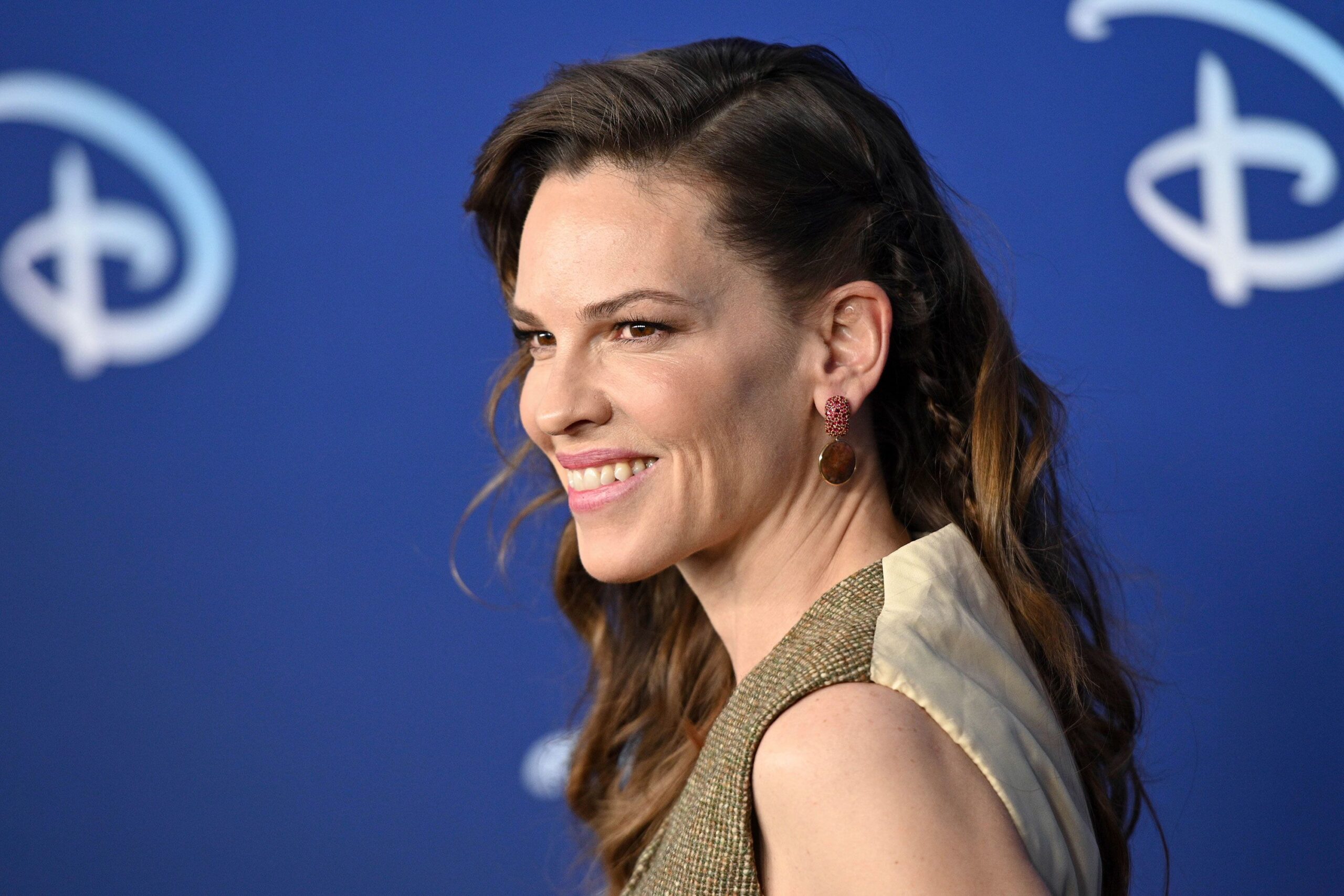 «Alaska Daily»: Νέα δραματική σειρά με τη Hilary Swank