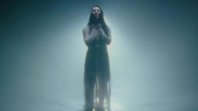 Holy Water: Κυκλοφόρησε το τραγούδι της Klavdia για τη Eurovision