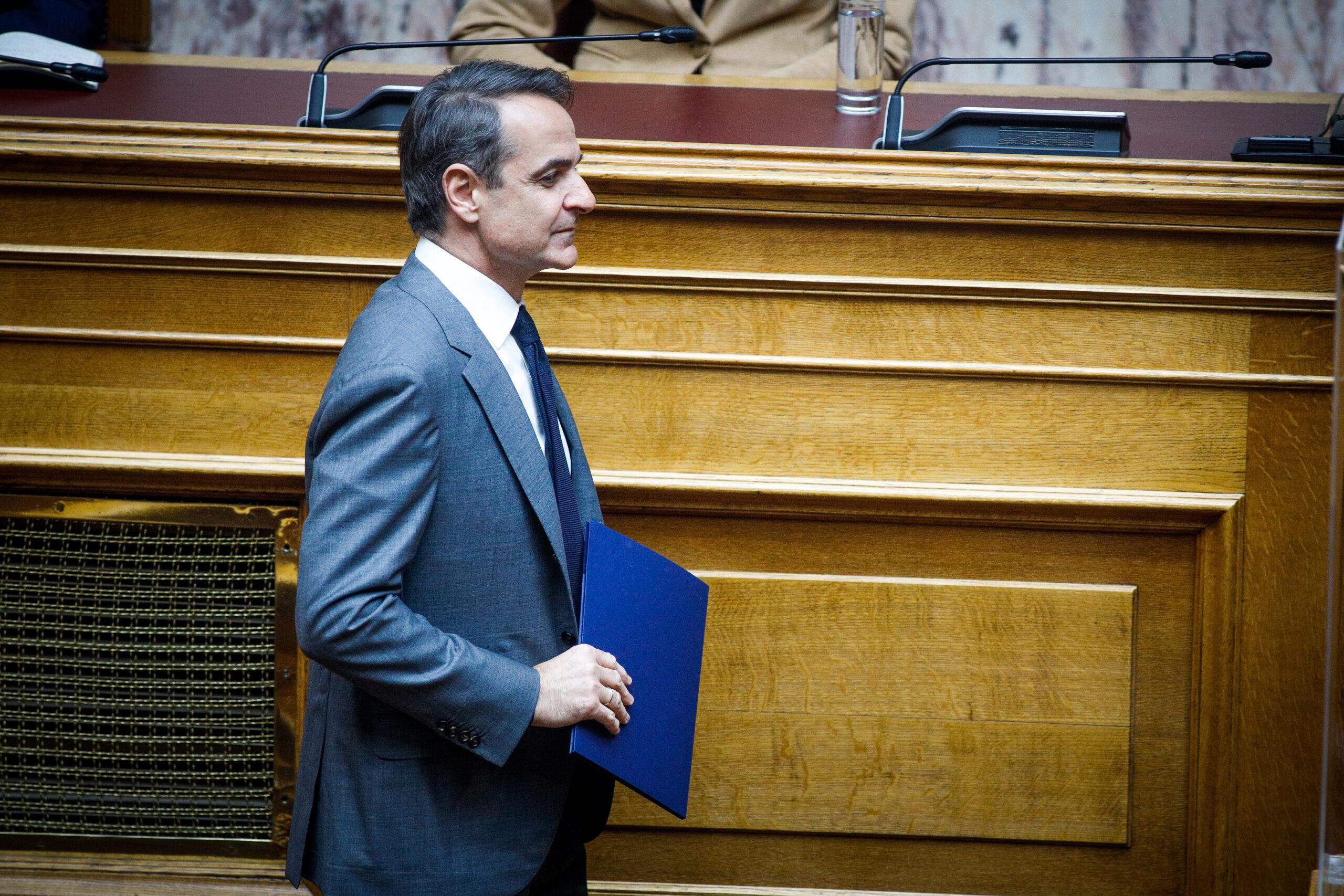 Η επικοινωνιακή αντεπίθεση του Κυριάκου Μητσοτάκη και η αγωνία των δημοσκοπήσεων