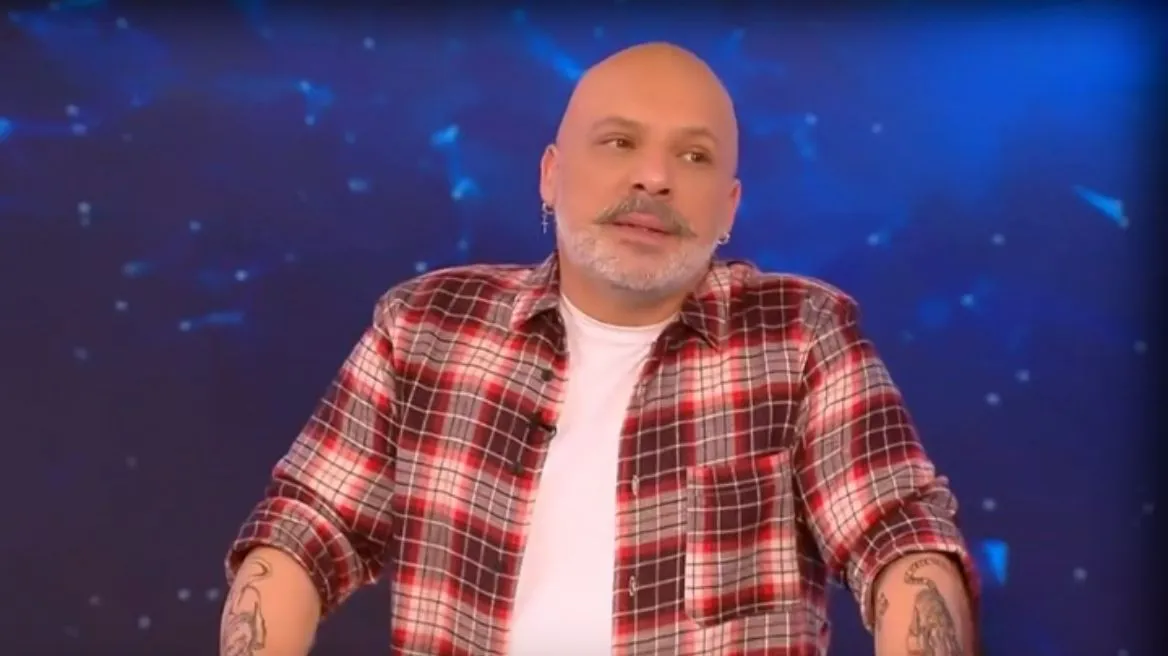 Νίκος Μουτσινάς για Μπισμπίκη – Βανδή: Ένα στρέιτ ζευγάρι φιλιέται, φαντάσου να ήταν και γκέι