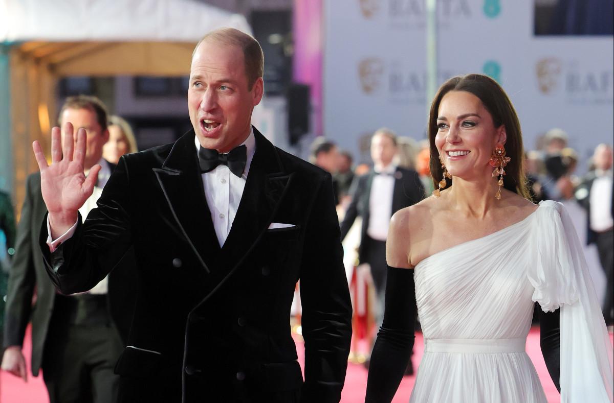Βραβεία BAFTA: Η εμφάνιση του πρίγκιπα Ουίλιαμ και της Κέιτ Μίντλεντον στο κόκκινο χαλί