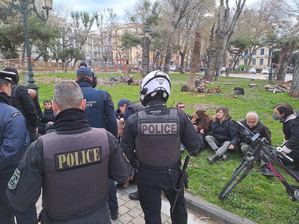 Θεσσαλονίκη: Ποινικές διώξεις σε βάρος των 14 οικολόγων που συνελήφθησαν στην Αρχαία Αγορά (ΒΙΝΤΕΟ)