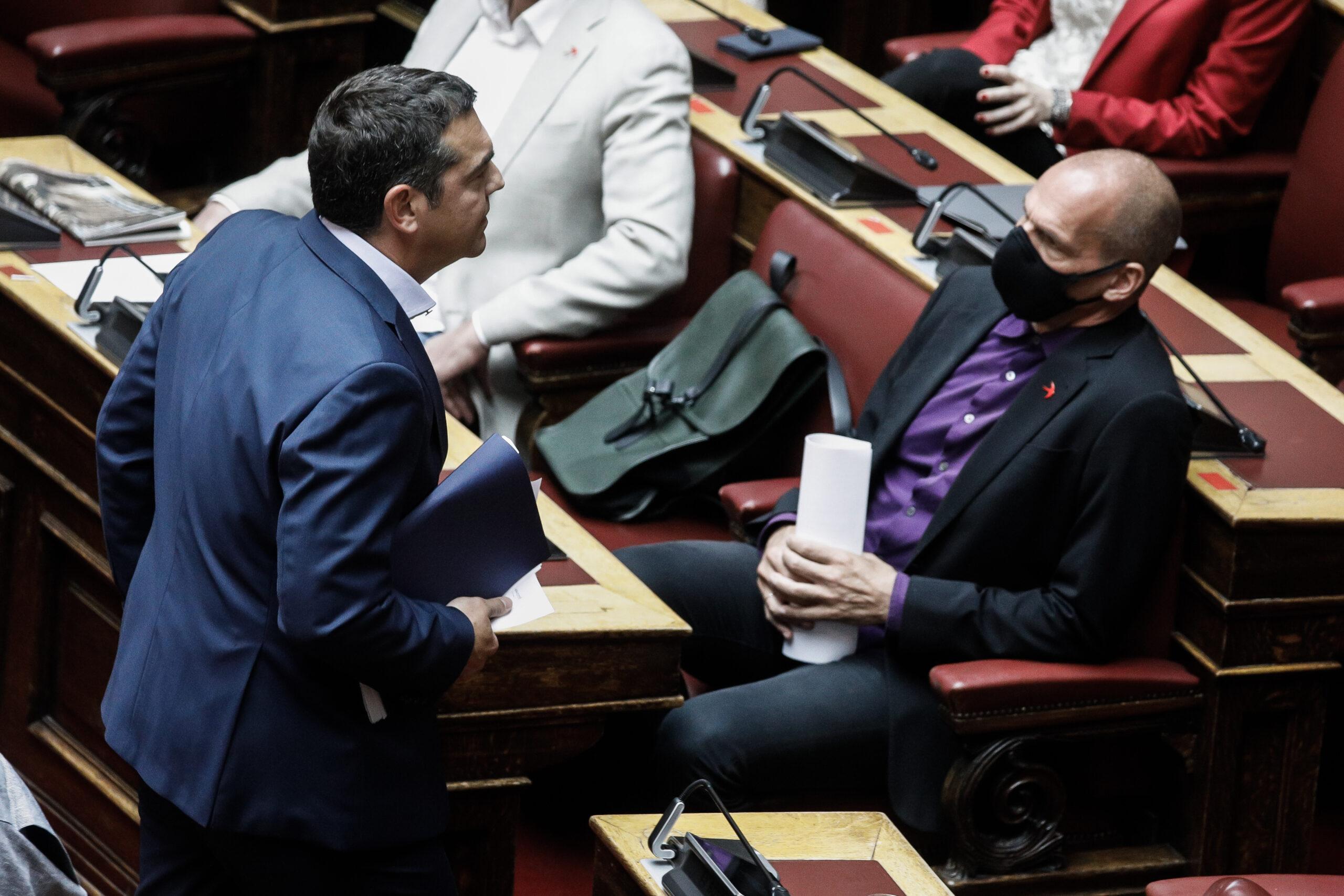 Βαρουφάκης σε Τσίπρα: Είναι τερατογένεση να απαιτείτε προοδευτική κυβέρνηση χωρίς πρόγραμμα