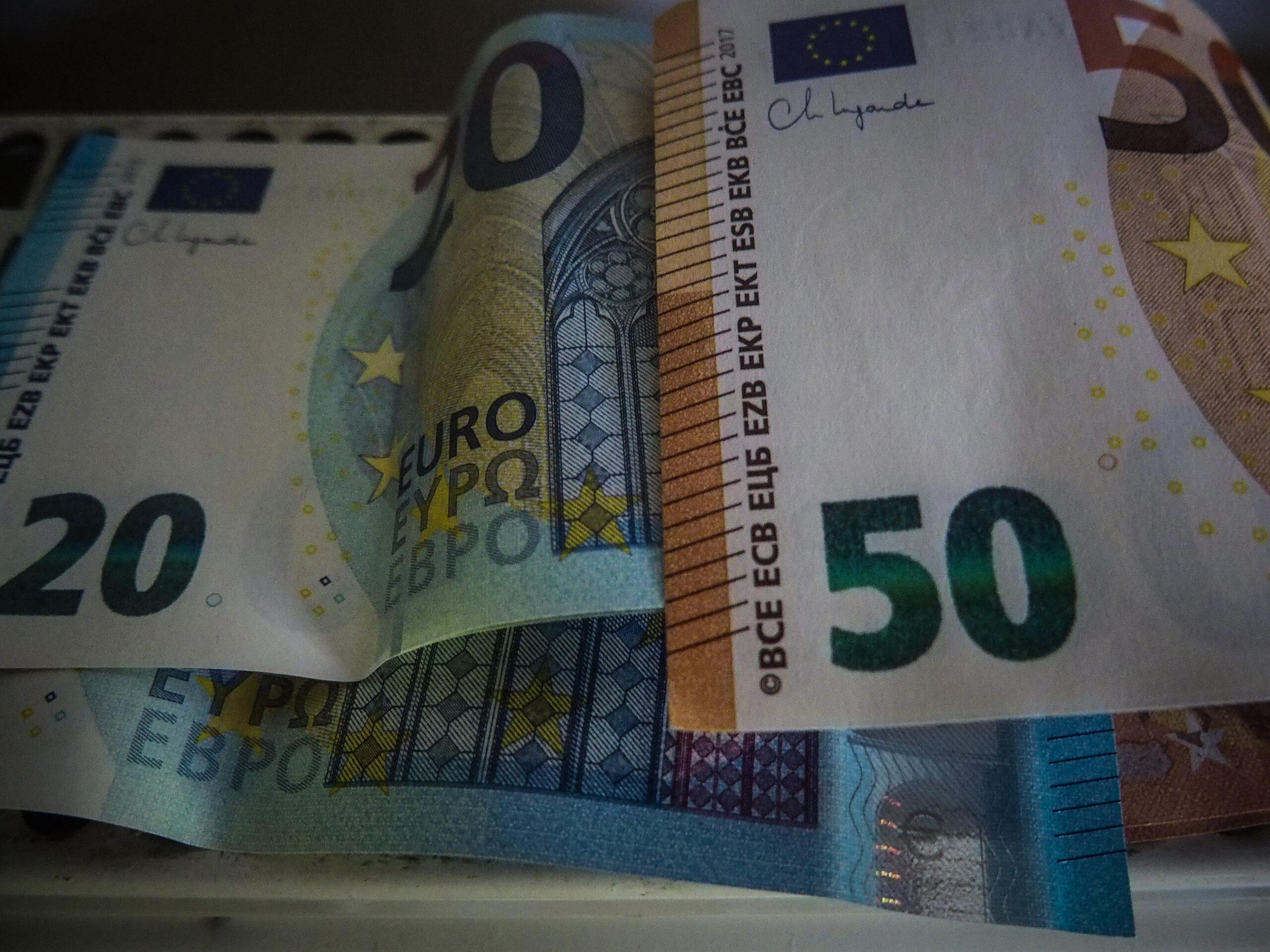 Επίδομα 1.000 ευρώ για κατάρτιση σε ανέργους: Λήγει σήμερα η προθεσμία για τις αιτήσεις