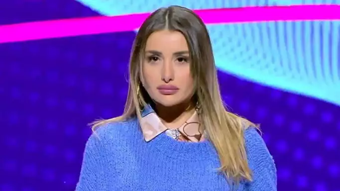 My Style Rocks: Η Εμιλία «πήγε» να υποδεχθεί τον Κωνσταντίνο Βασάλο στο αεροδρόμιο