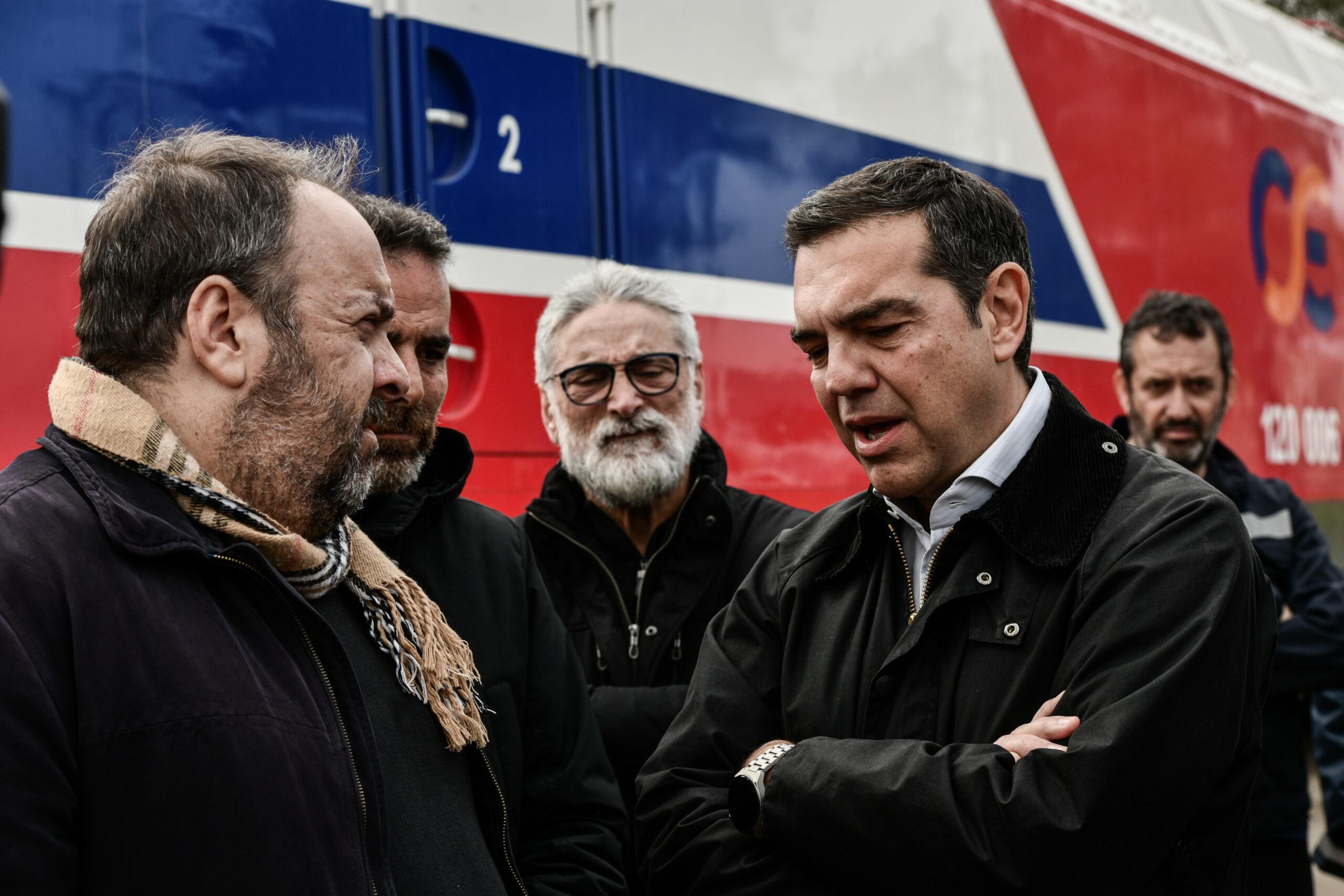 Σκληρή κριτική ΣΥΡΙΖΑ και ερωτήματα που οδήγησαν στην τραγωδία στα Τέμπη