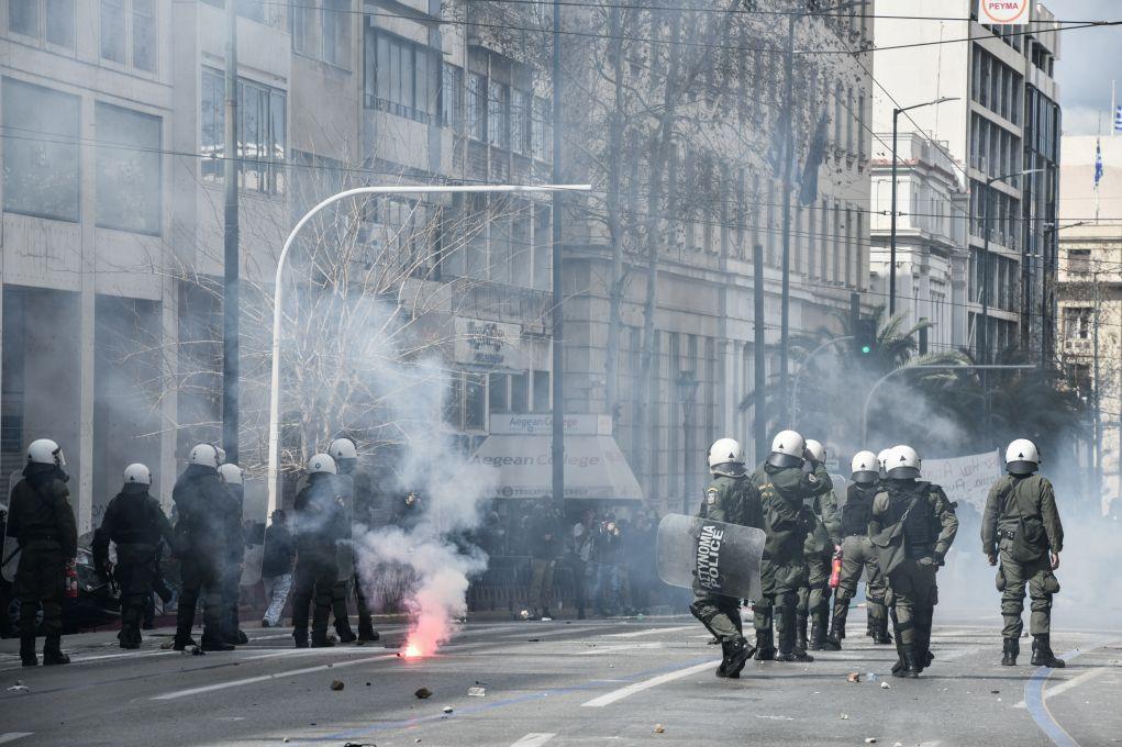 Επεισόδια στην Αθήνα μετά το τέλος της πορείας (ΦΩΤΟ & ΒΙΝΤΕΟ)