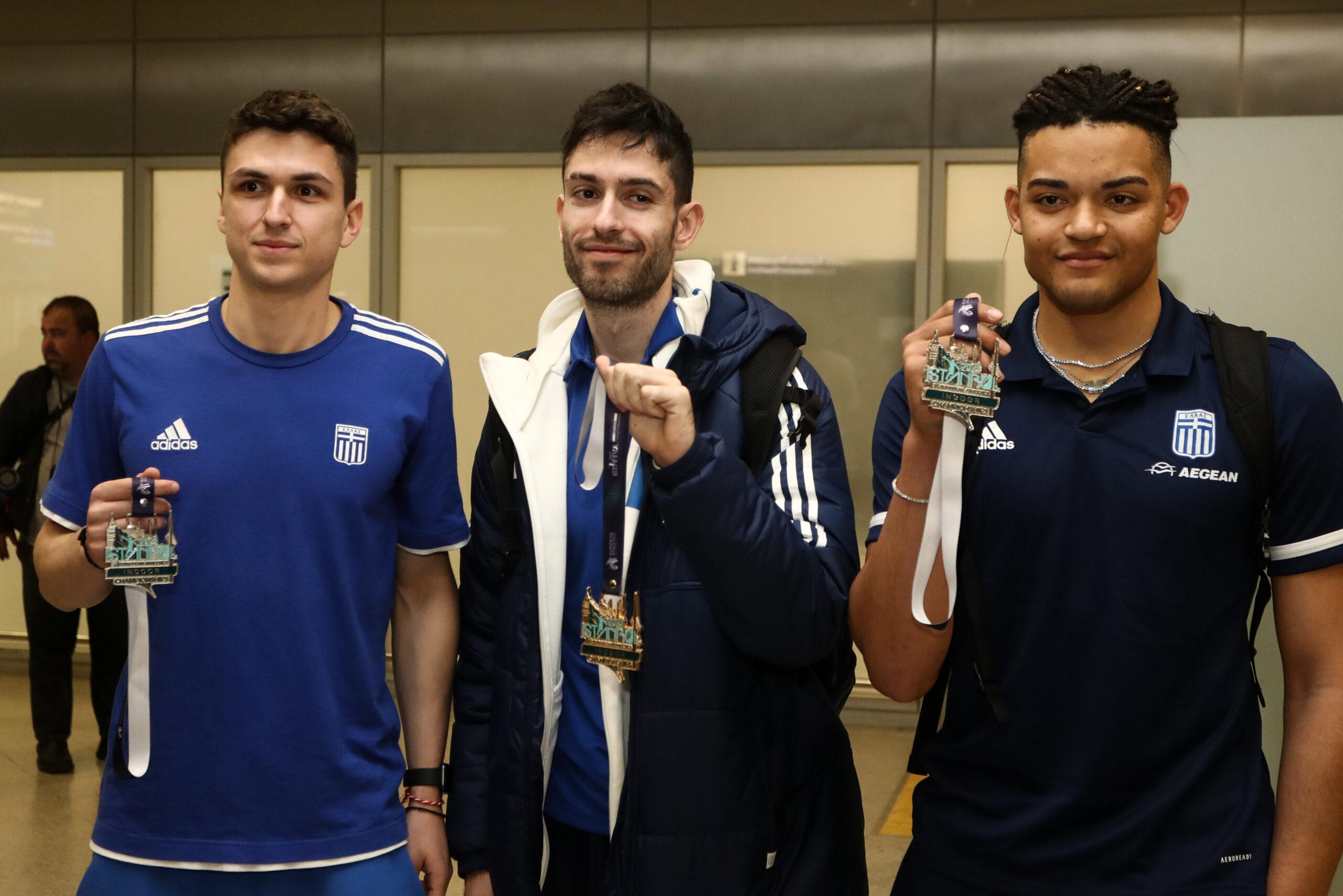 Επέστρεψαν στην Ελλάδα Τεντόγλου, Καραλής, Ανδρικόπουλος με την εθνική στίβου – “Τα διπλοκοιτάξαμε τα παπούτσια”