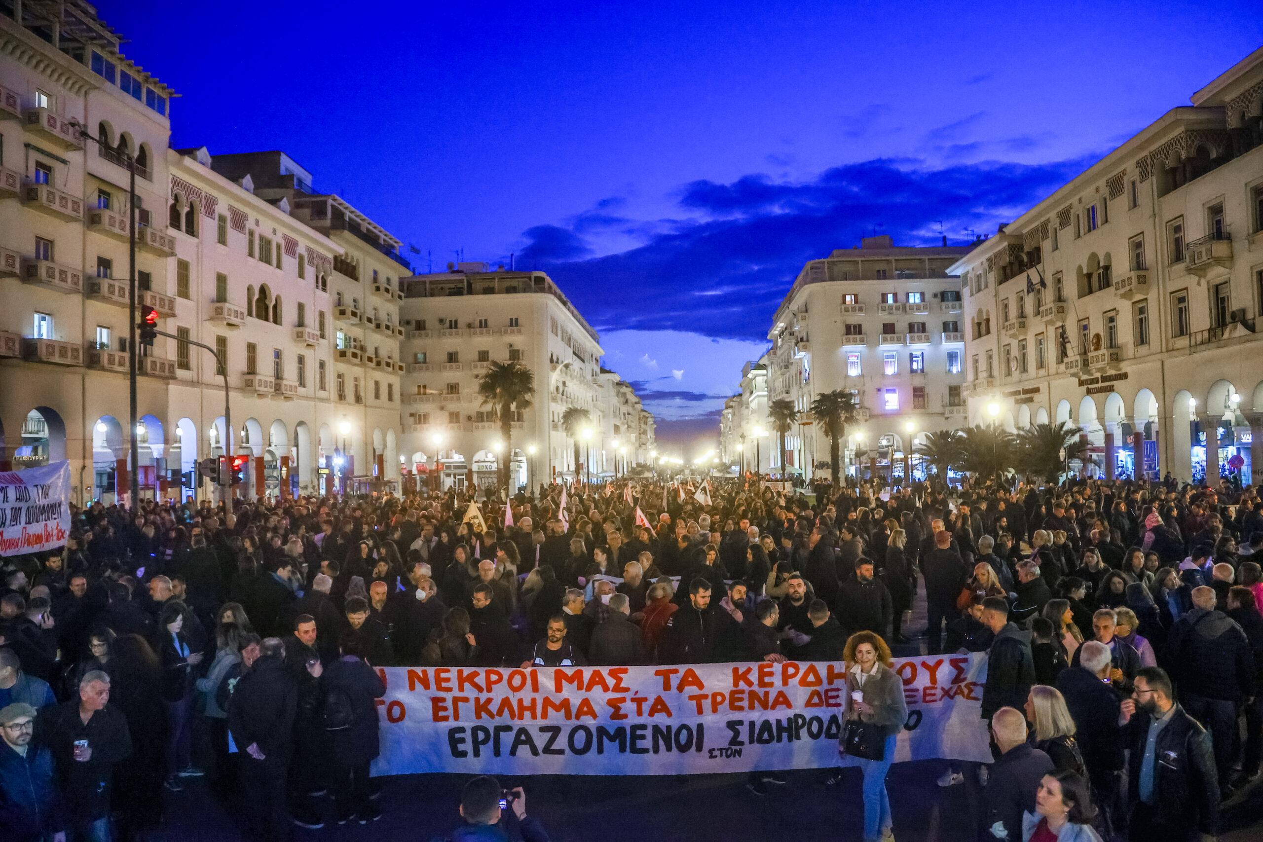 ΑΔΕΔΥ: Η 24ωρη απεργία θα γίνει κανονικά