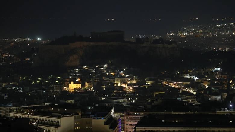 Ώρα της Γης: Στο σκοτάδι Ακρόπολη, Βουλή και Καλλιμάρμαρο