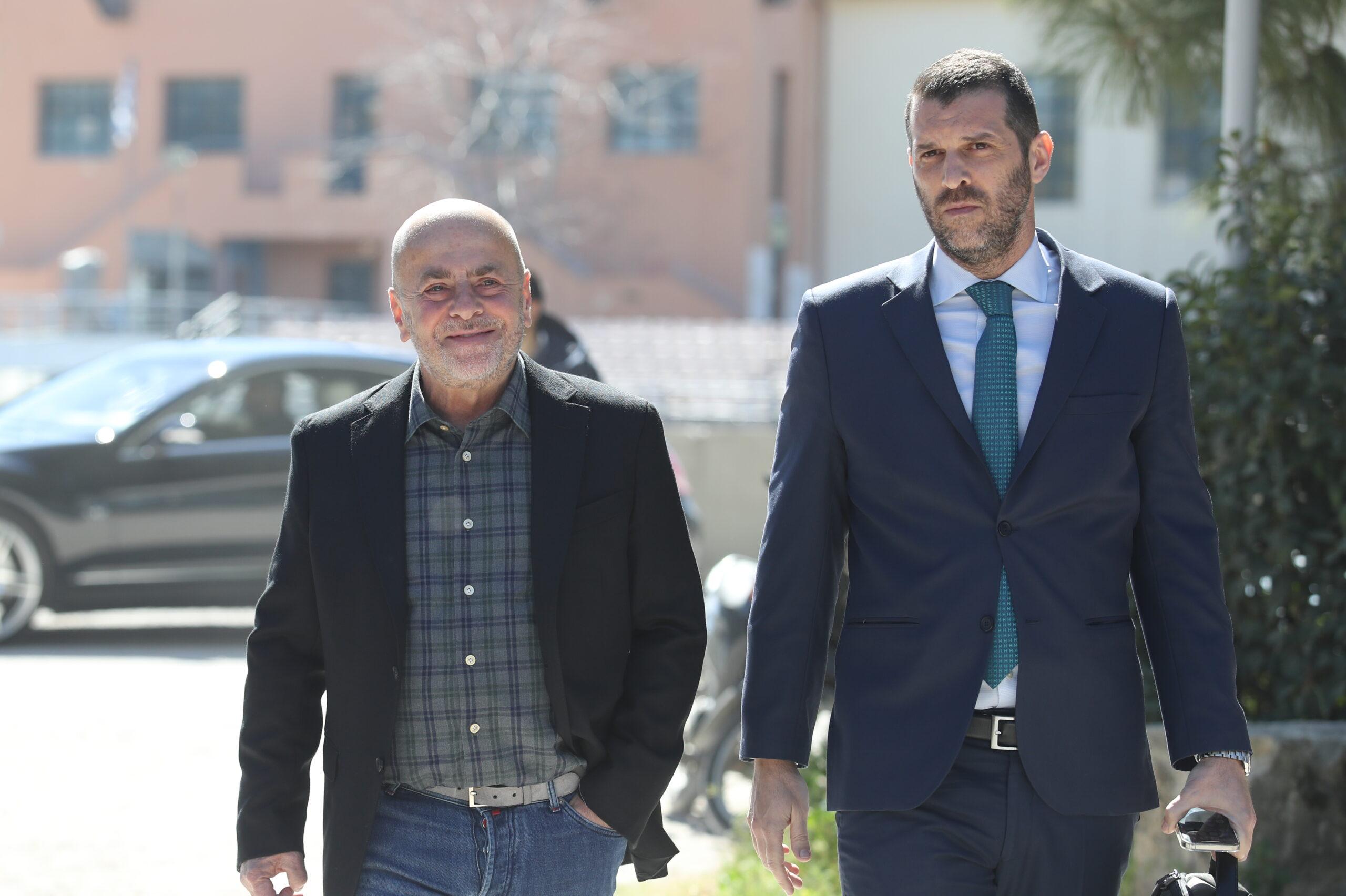 Έφυγε από τη συνάντηση των «6» με το Μπένετ ο Αλαφούζος