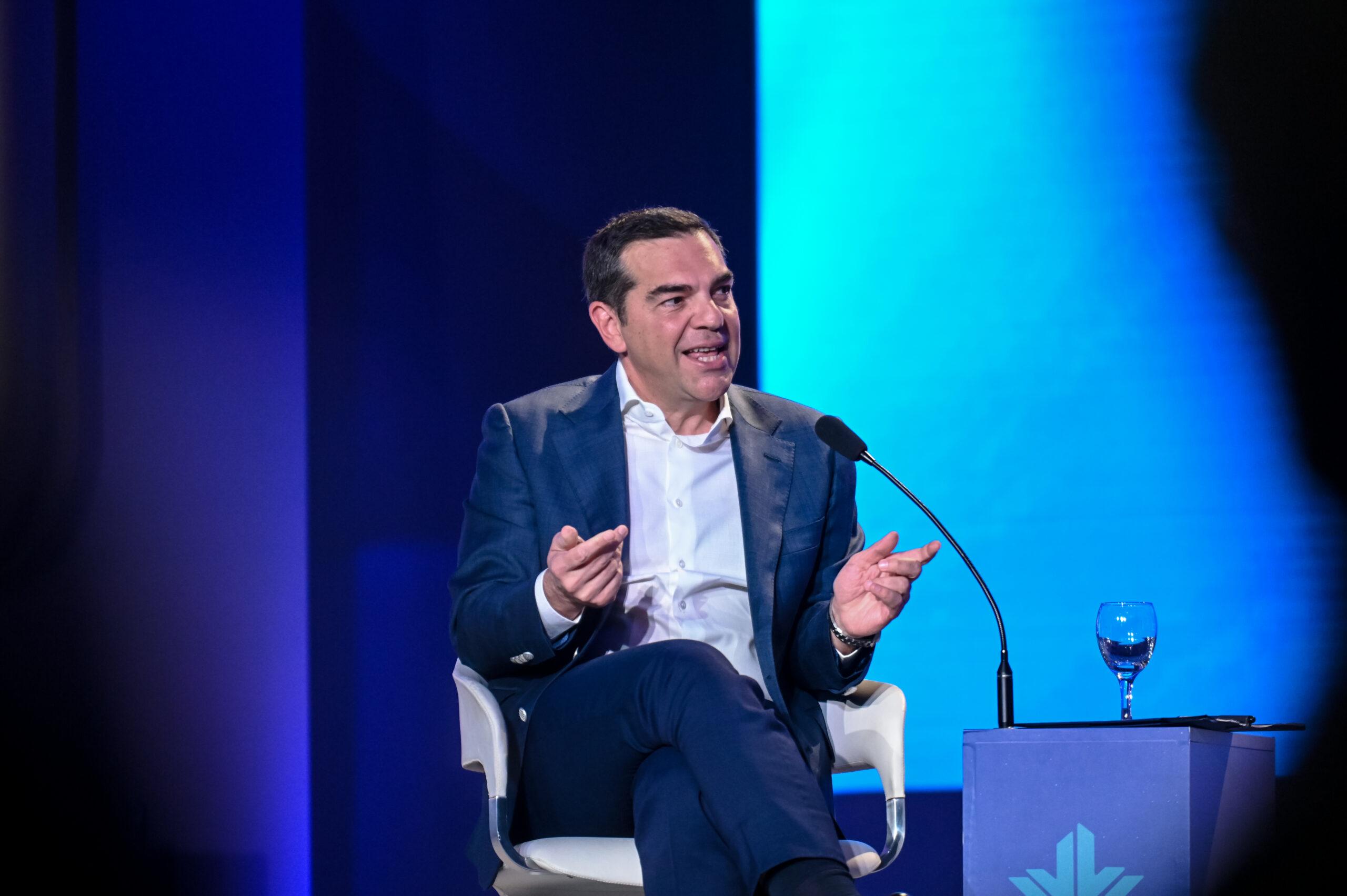 Τσίπρας από Λαμία: «Δεν μιλάμε για αυτοδυναμίες αλαζονικών κυβερνήσεων»