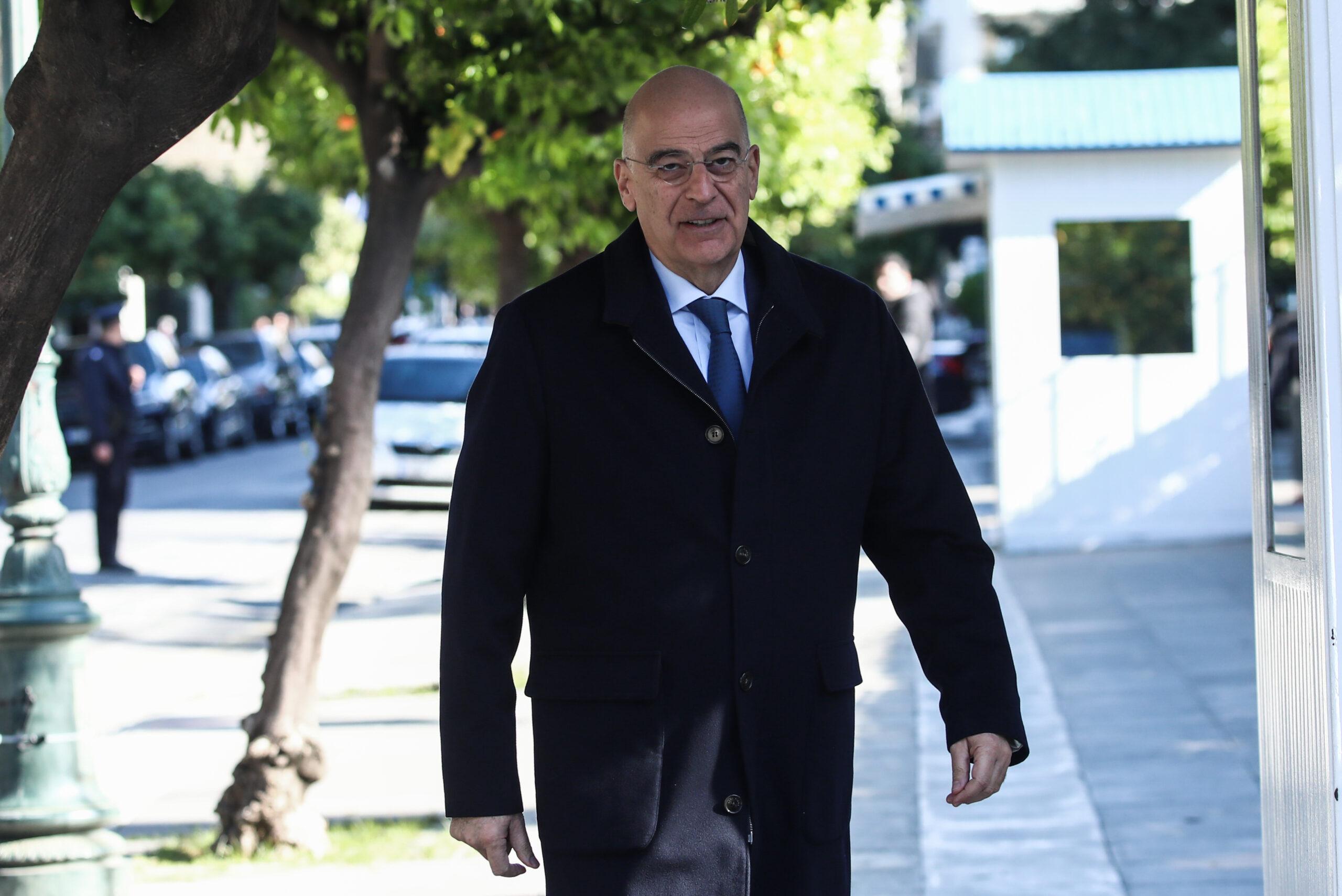 Στην Κύπρο για τριμερή συνάντηση ο Νίκος Δένδιας