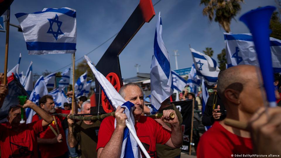 Ισραήλ: Αναστολή της δικαστικής μεταρρύθμισης θα ζητήσει ο υπουργός Άμυνας