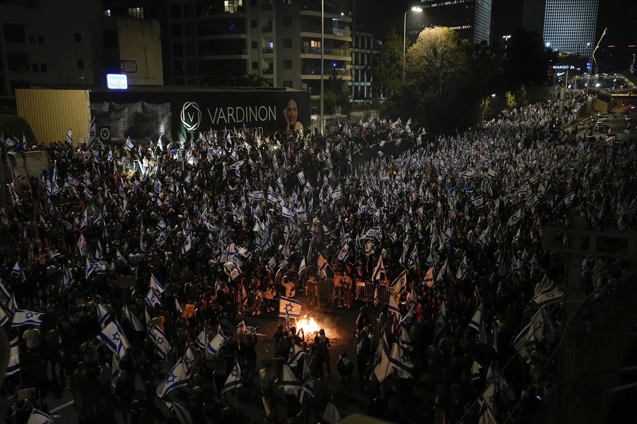 Σε κατάσταση συναγερμού ο στρατός του Ισραήλ μετά την απώλεια ελέγχου από τις διαδηλώσεις στη χώρα