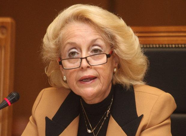 Βασιλική Θάνου: Παραβίαση του Συντάγματος η παρέμβαση Μητσοτάκη σε Ντογιάκο
