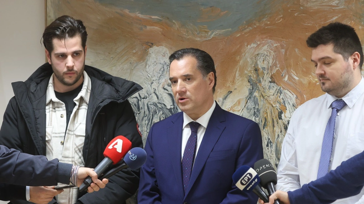 Συμφωνία Γεωργιάδη για τη συγκράτηση της τιμής του μπακαλιάρου στη Βαρβάκειο