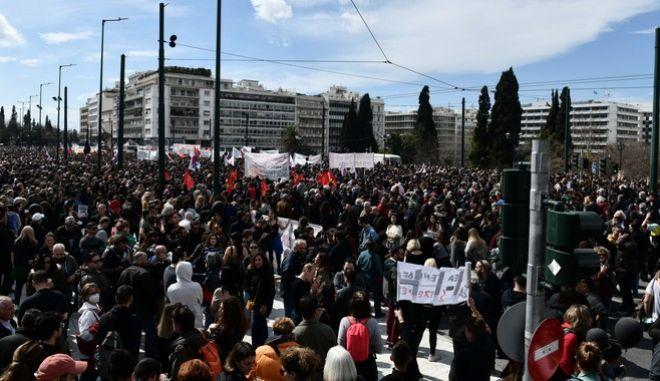 Σε 24ωρη απεργία στις 23 Οκτωβρίου κατεβαίνουν οι δάσκαλοι