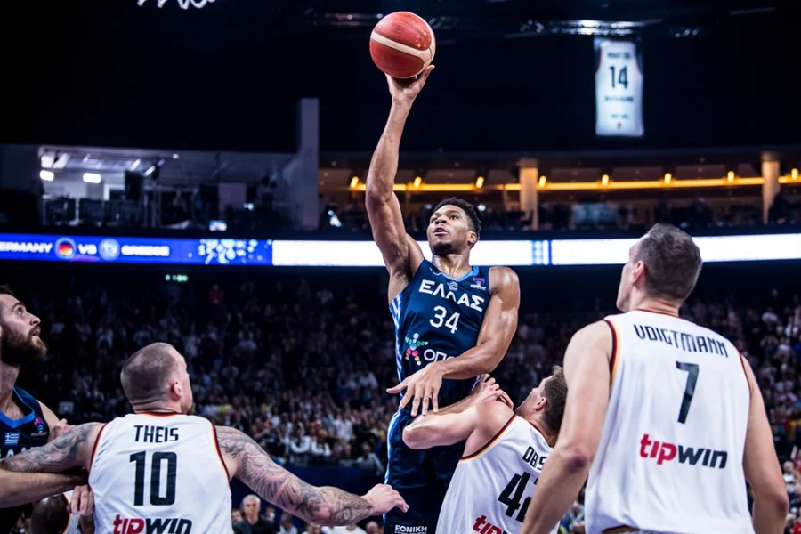 Χτίζεται γήπεδο μπάσκετ «Giannis Antetokounmpo» στη Γκάνα