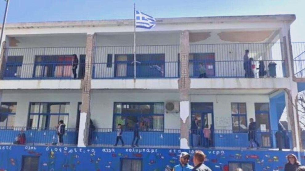 Χίος: Καταγγελία Άκη Τσελέντη για «σχολείο-φέρετρο» το 5ο δημοτικό Βαρβασίου