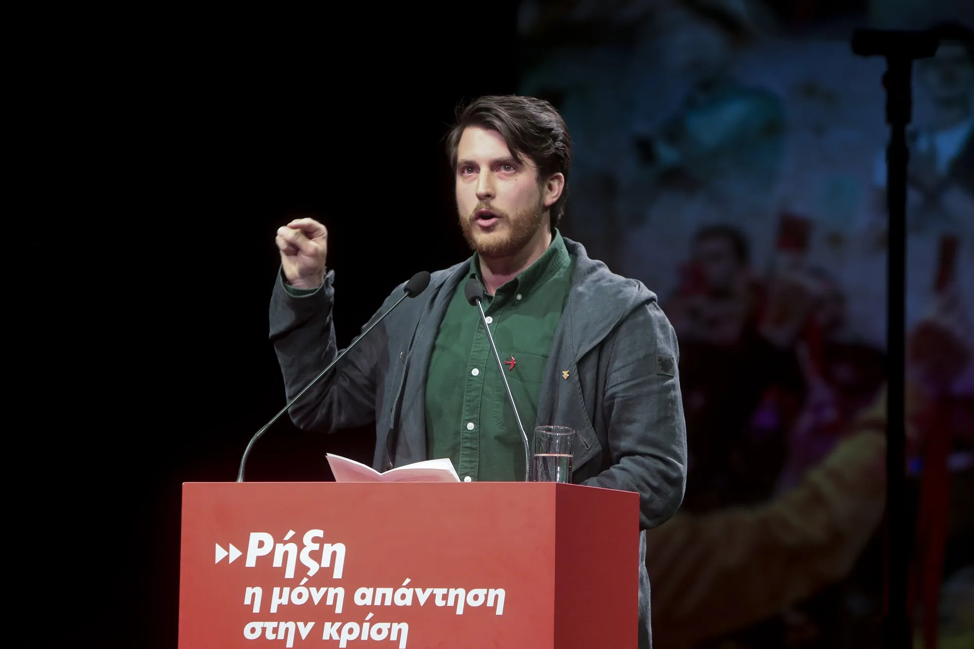 Ε. Μ. Έντμαν: Η κυβέρνηση Μητσοτάκη είναι αντιμέτωπη με κάτι πρωτόγνωρο γι’ αυτή: τον δημόσιο έλεγχο και δεν ξέρει πού να κρυφτεί