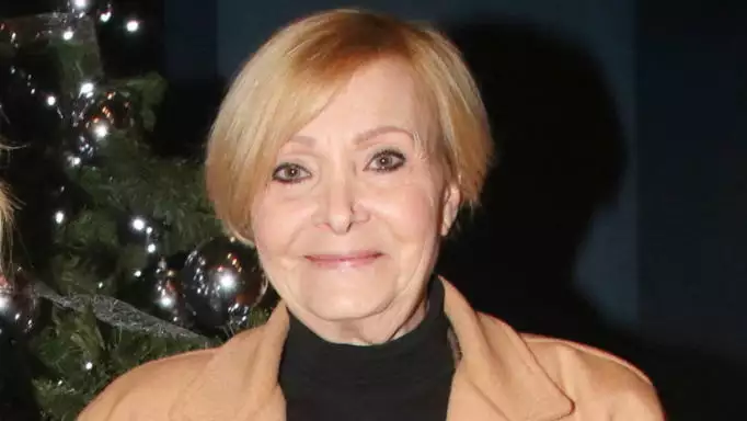 Νέλλη Γκίνη: «Μου λέει… σήκωσε λίγο το φορεματάκι σου να δω τα πόδια σου»