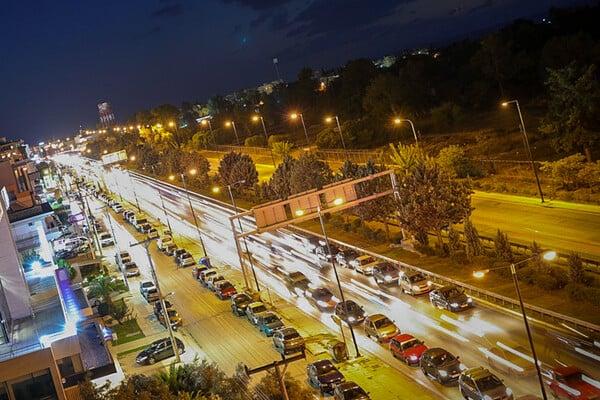 Λεωφόρος Βουλιαγμένης: Καραμπόλα έξι οχημάτων στο ύψος της Αργυρούπολης