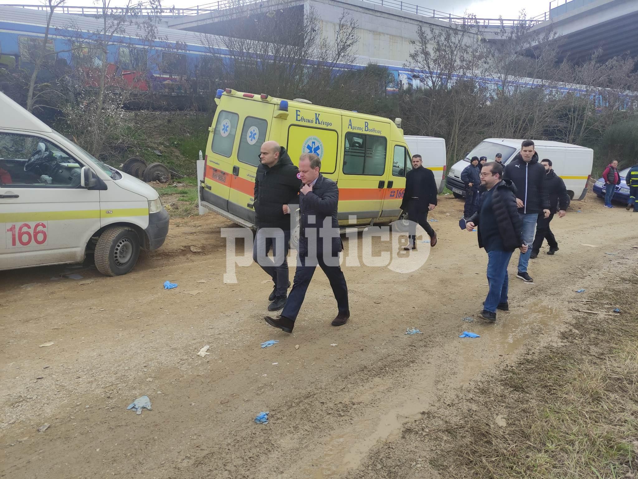 Παρών στην Επιτροπή Θεσμών θα είναι ο Καραμανλής