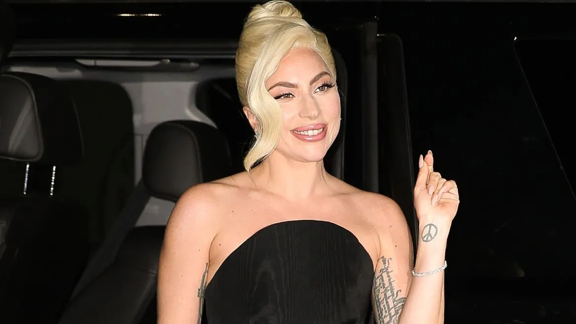 Lady Gaga: Φίλησε στο στόμα μια γυναίκα στα γυρίσματα του Joker