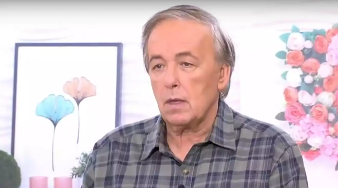 Ανδρέας Μικρούτσικος: Είδα τη συνέντευξη μεγάλου τηλεοπτικού καλλιτέχνη, είναι όλα ψέματα