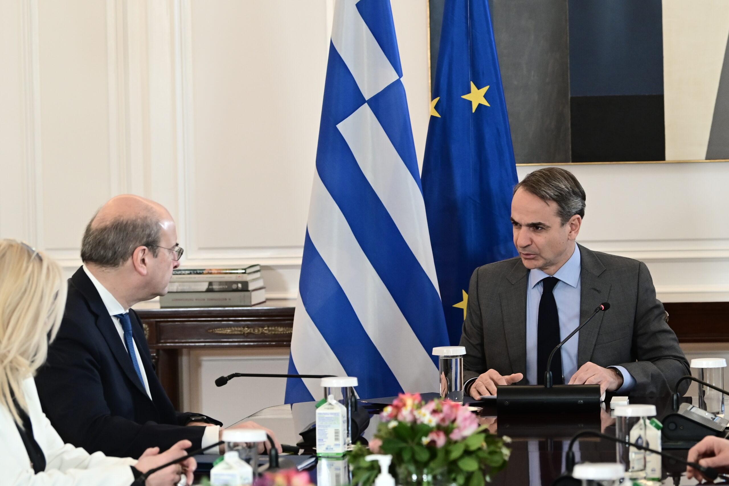 Κατώτατος μισθός: Στα 780 ευρώ από την 1η Απριλίου