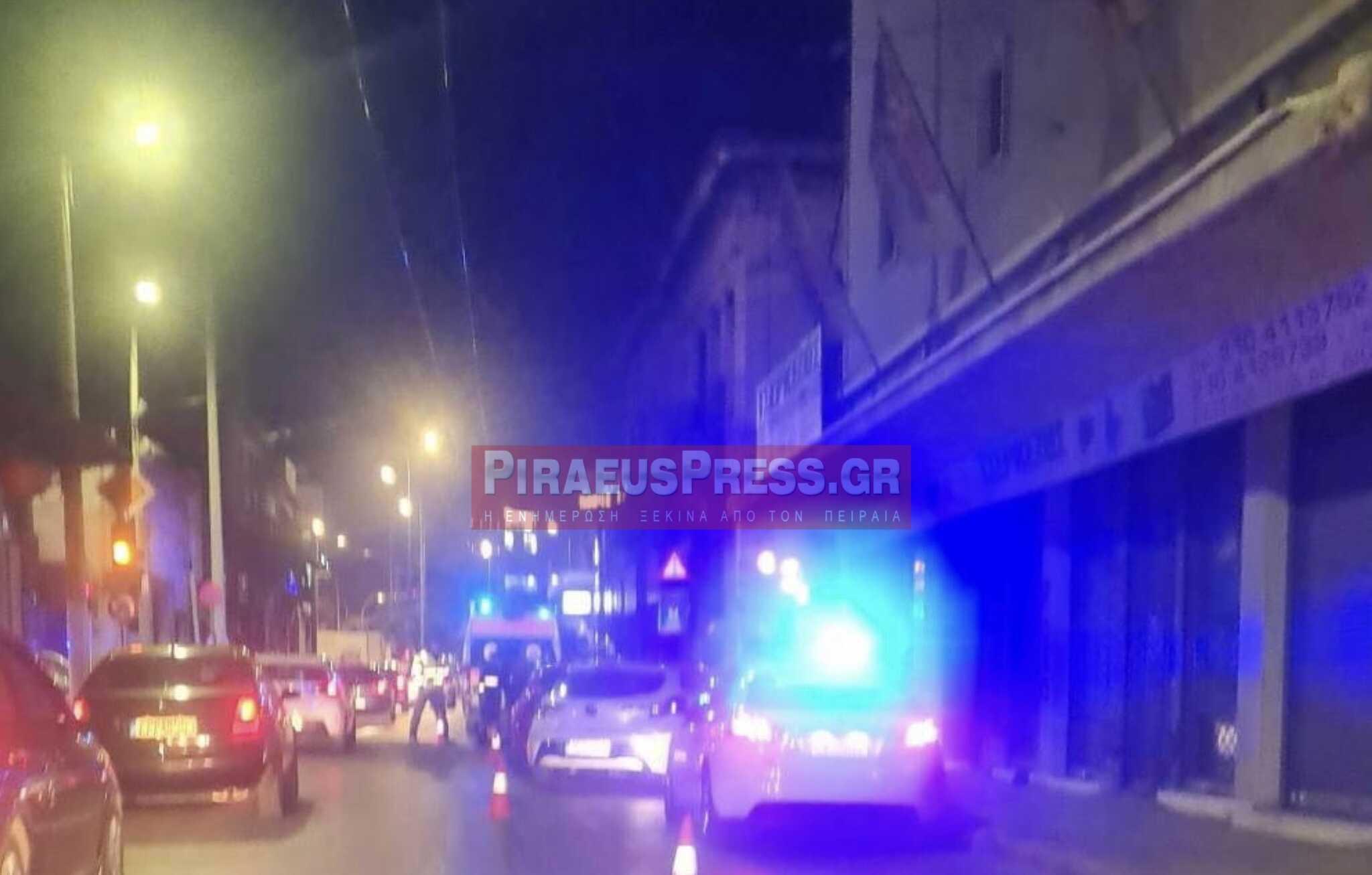 Σοβαρό τροχαίο με μηχανή κοντά στο λιμάνι του Πειραιά