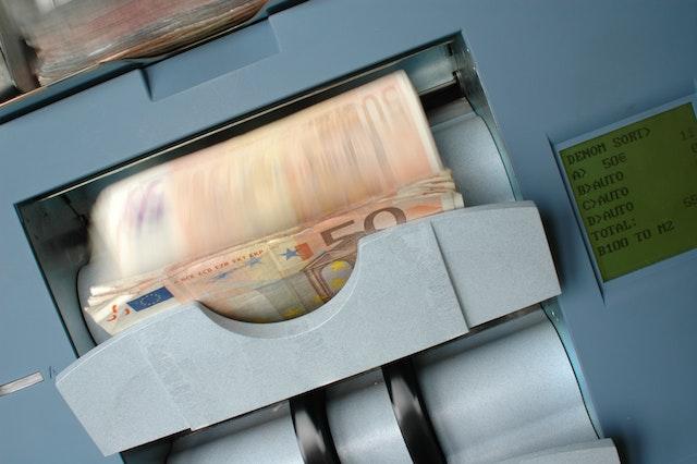 Επίδομα αδείας 2023: Καταβάλλεται μέσα στον Ιούλιο