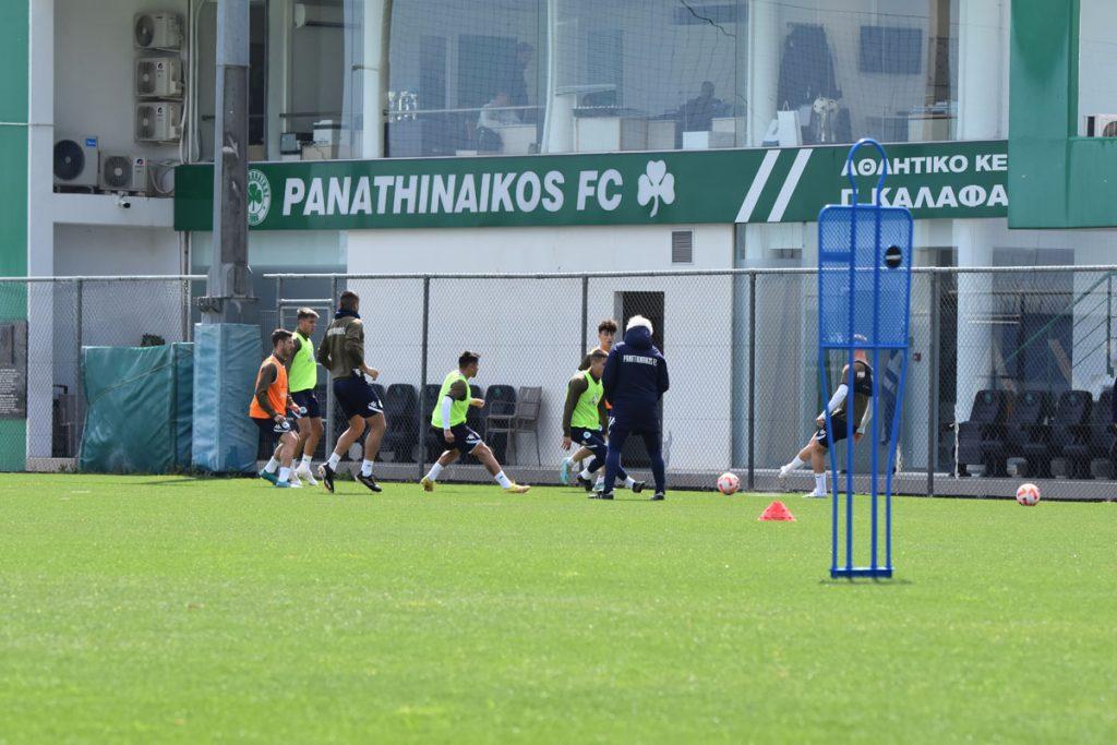 Παναθηναϊκός: Θεραπεία ο Κουρμπέλης, έβγαλε μέρος του προγράμματος ο Σάρλια