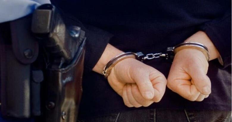 ΕΛΑΣ: Χειροπέδες σε 45χρονο και 75χρονο – Διακινούσαν ταξιδιωτικά έγγραφα σε αλλοδαπούς