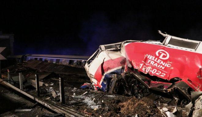 Δυστύχημα στα Τέμπη: Σοκαριστικά βίντεο μέσα από την αμαξοστοιχία λίγα λεπτά μετά την σύγκρουση (ΒΙΝΤΕΟ)