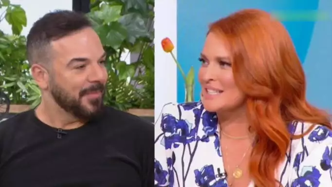 Κόκαλο η Σίσσυ Χρηστίδου με τον Τριαντάφυλλο: «Μη βρίζεις, είμαστε ζωντανά στον αέρα»