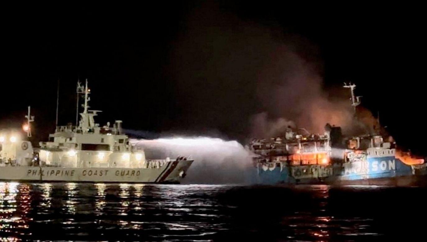 Φιλιππίνες: Στους 31 αυξήθηκε ο αριθμός των νεκρών από πυρκαγιά σε πλοίο
