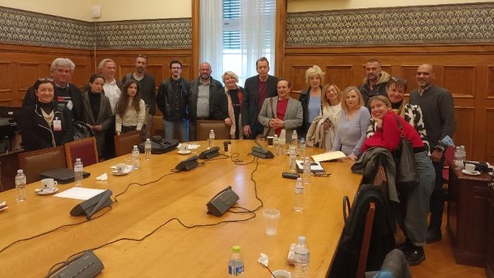 Συνάντηση αντιπροσωπείας του ΣΥΡΙΖΑ-ΠΣ με εκπροσώπους καλλιτεχνικών σωματείων