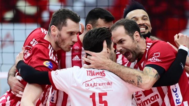 Με το ένα πόδι στους τελικούς ο Ολυμπιακός