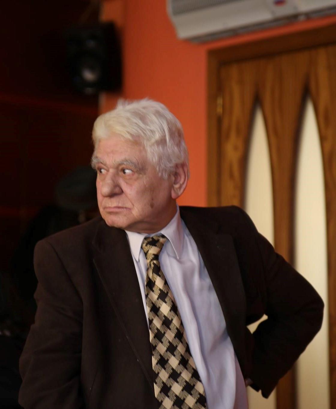 Καρακούλας Νικόλαος: Έλαβε το Βραβείο “Ξενοφάνης” στον 8ο Παγκόσμιο Διαγωνισμό Ποίησης “Κ.Π. Καβάφης” 2022