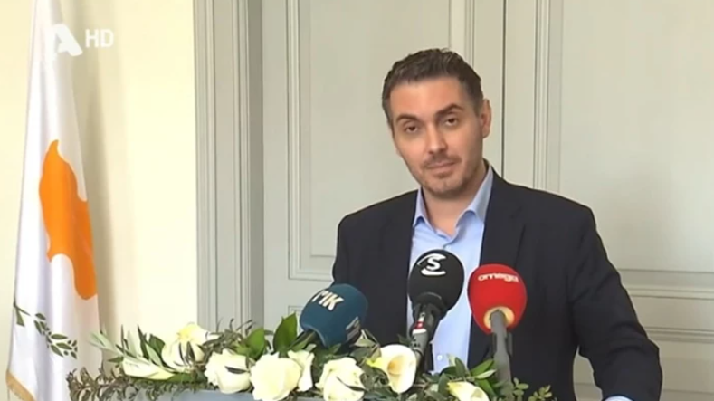 Μιχάλης Χατζηγιάννης: Οι πρώτες δηλώσεις του ως υφυπουργός – «Εκφράζω τη θλίψη μου στη μητέρα-πατρίδα Ελλάδα»