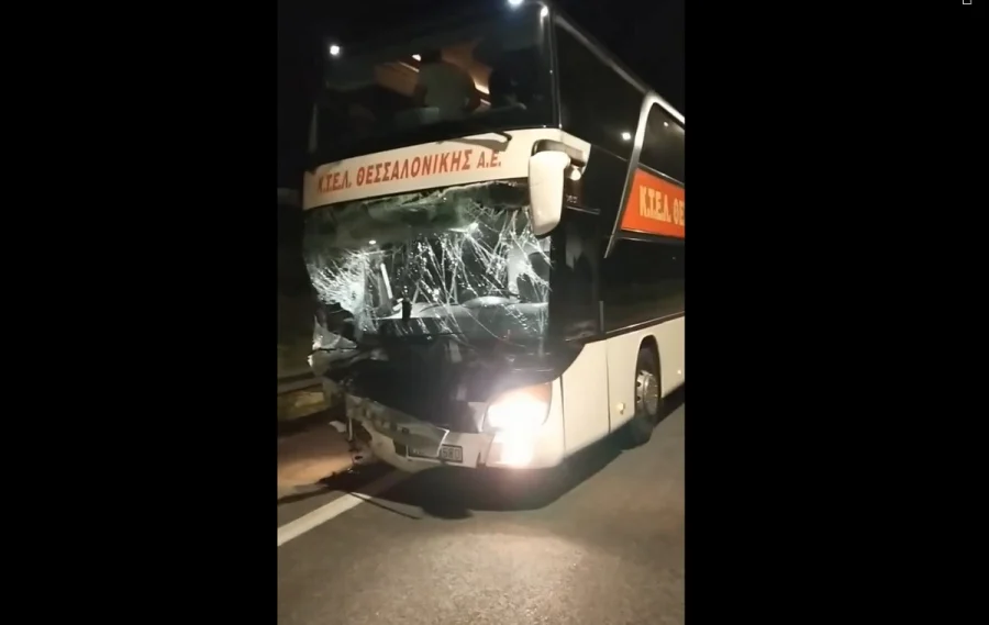 Διασωληνωμένος στη ΜΕΘ 19χρονος μετά το τροχαίο δυστύχημα στον Πλαταμώνα