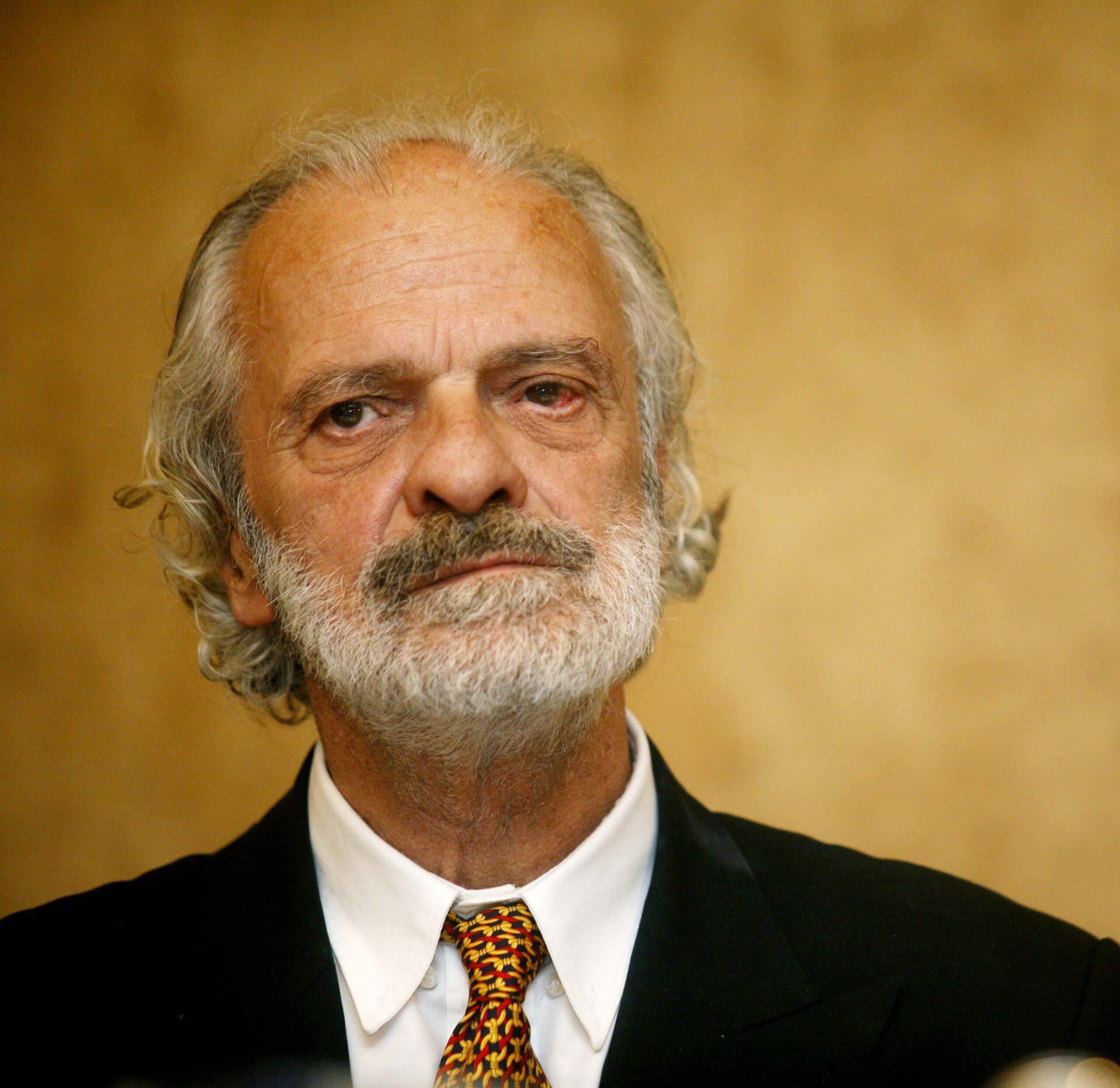 Σπύρος Φωκάς: Δύσκολες ώρες για τον αγαπημένο ηθοποιό (ΦΩΤΟ)