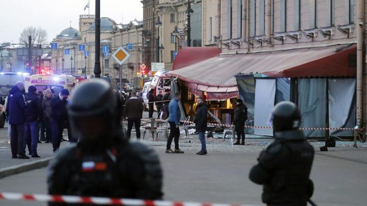 Ρωσία: 32 οι τραυματίες από την έκρηξη στην Αγία Πετρούπολη εξαιτίας της οποίας σκοτώθηκε Ρώσος στρατιωτικός μπλόγκερ