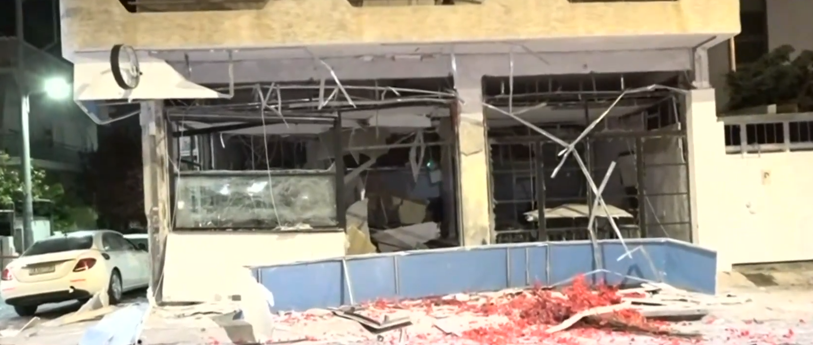 Νέο Ηράκλειο: Έκρηξη διέλυσε καφετέρια – «Νόμιζα ότι έγινε ισχυρός σεισμός»