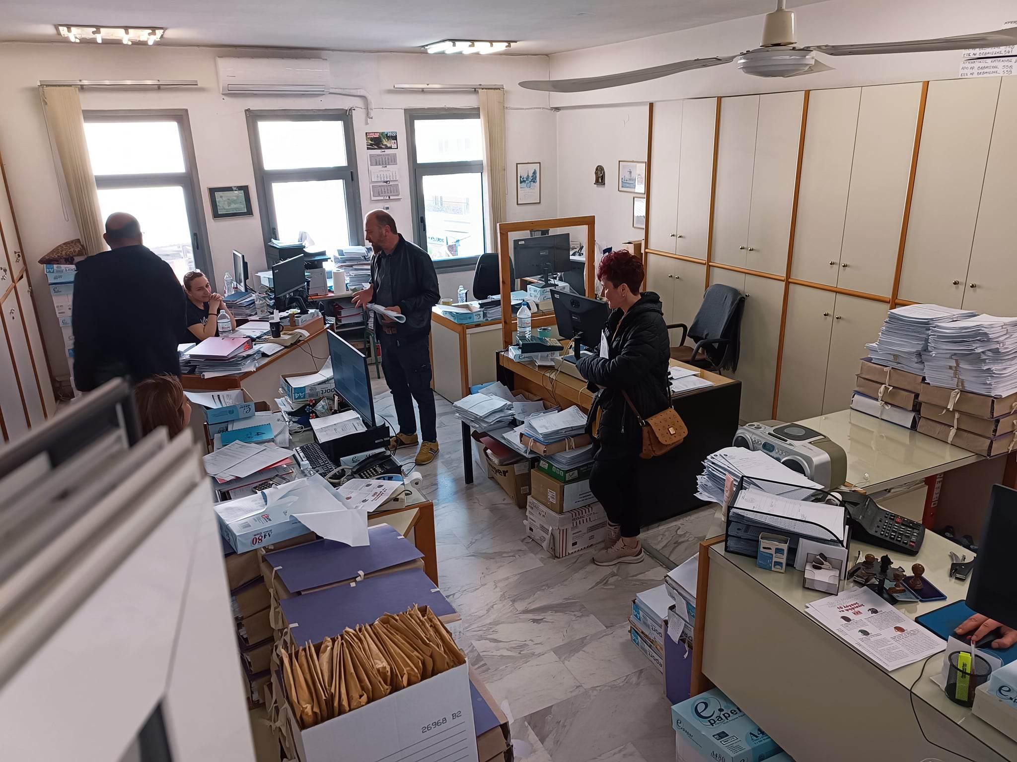 ΚΚΕ: Περιοδεία του Κοκονά στο δημαρχείο του δήμου Κορδελιού – Εύοσμου «να προσληφθεί τώρα μόνιμο προσωπικό στον δήμο»